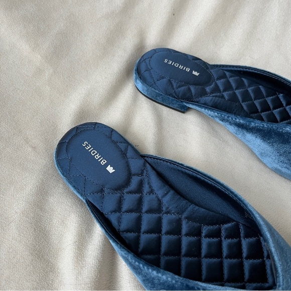 Birdies The Swan in Jeweled Ocean Size 5 - Picture 2 of 5